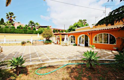 Paratella Villa | Finca Vicente - charming, Finca style holiday villa in Teulada