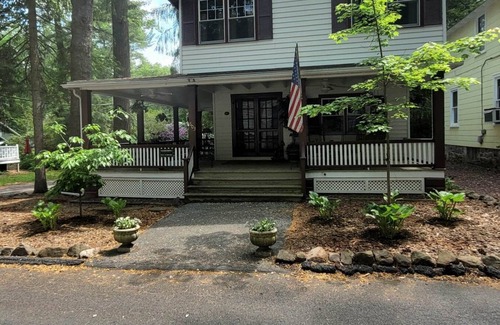 Mount Gretna Heights Cottage | Find Yourself on 1st Street