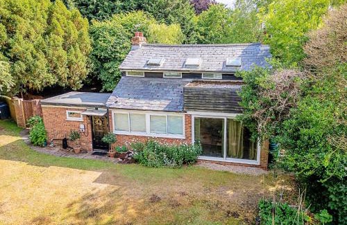 Knebworth Apartment | Finest Retreats - Hollybush Studio