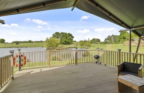 Hertford Ski Chalet | Finest Retreats | The Herdwick Safari Tent