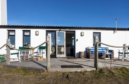 Barrow-in-Furness House | Finest Retreats - The Lighthouse Hide