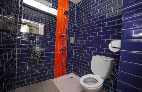 Limbe Hotel | Fini Hotel Bobende