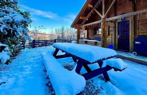 Diemelsee House | Finnish log cabin with hot tub near Willingen and Lake Diemel