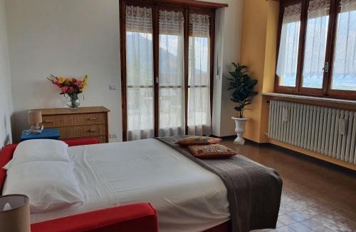 Almese Apartment | Fiori e Frutti LT - Un balcone sulla Valle di Susa