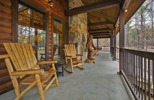 Hochatown Cabin | Fire Dancer - 1.58 acres, sleeps 12