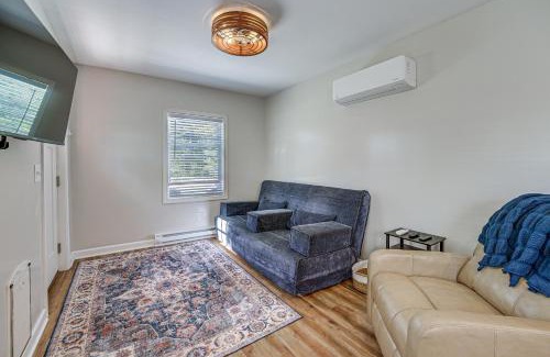 Idlewild House | Fire Pit and Patio Pet-Friendly Cabin in Idlewild!