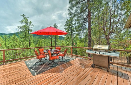 Groom Creek House | Fire Pit, Deck and Grill Serene Prescott Cabin!