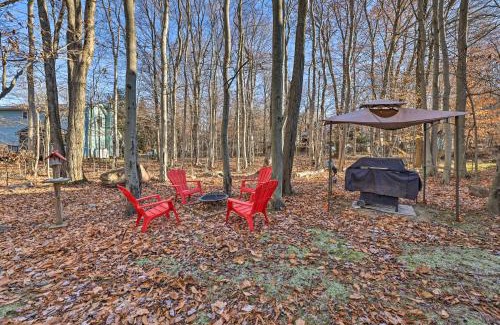 Tobyhanna House | Fire Pit, Deck and Pool Access Modern Poconos Gem