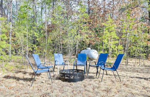 Krakow House | Fire Pit Family-Friendly Cabin in Gillett!