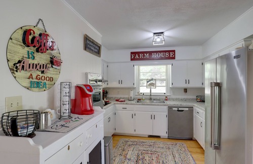 Weaverville House | Fire Pit & Game Room: Family Home in Marshall