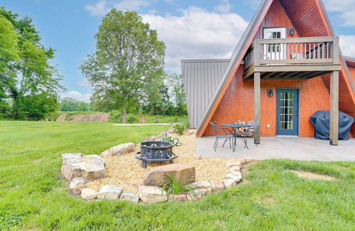 Idlewild Cabin | Fire Pit, Grill & On-Site Pond: Kenton Cabin
