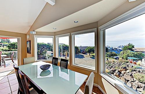 Oceanside House | Firepit Lagoon