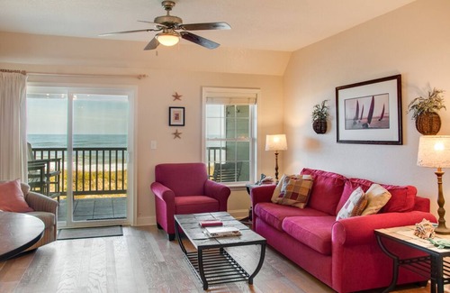 Kill Devil Hills Condo | First Flight Retreat 215: Beachy and Breathable Condo, Oceanfront + Access to Po