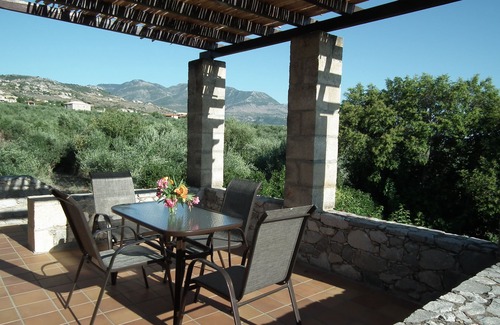 Lefktron Apartment | First floor apartment with beautiful mountain and sea view near the sea