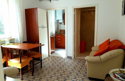 Cisternino Apartment | First floor apt. Shared, wonderful 9 metre terrace, pool and tennis court -