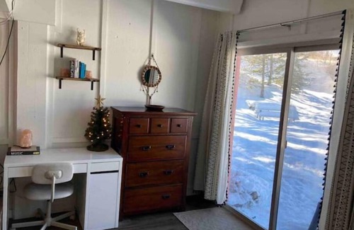 Baldy Mountain Apartment | First Floor Studio W/Full Kitchen & View in Breck