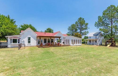 Fredericksburg House | Fischer Farmhouse