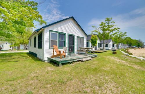 Cedarville House | Fish, Boat and Relax Lakefront Cedarville Cabin 1