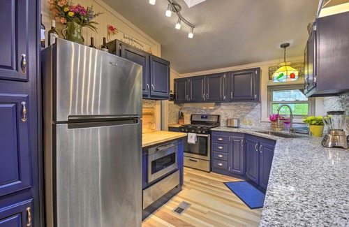 Port Ludlow Cottage | Fish, Crab & Clam: Waterfront Gem in Port Ludlow