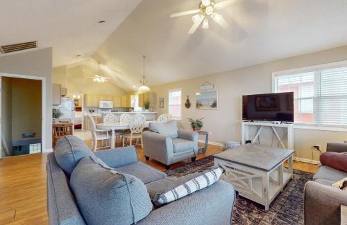 Kure Beach House | Fish N Hooks