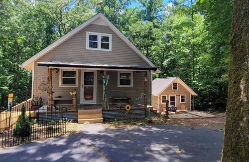 LaGrange Ski Chalet | Fish or Relax at "The Oar House" on W.P. Laken