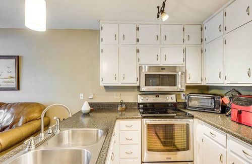 Killearn Estates House | Fish & Relax: Lakefront Gem in Tallahassee