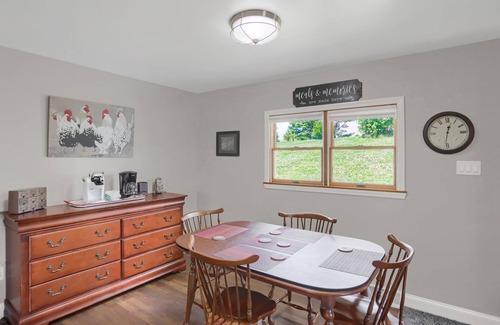 Hesston House | Fisher's Nook, Aunt Susie's Vacation Rentals : Raystown Lake Seven Points