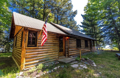 Alanson Cottage | Fisher Trail Cabin: 2 BR, 1 BA in Alanson, Sleeps 4