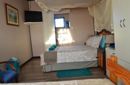 Fisherhaven Cabin | Fisherhaven Travellers Lodge
