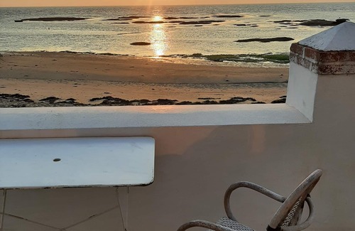 Noirmoutier-en-l'Ile House | Fisherman's house on the beach
