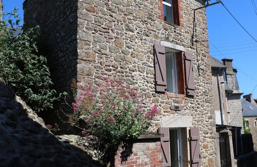 Saint-Lunaire House | Fisherman's cottage close to the beach