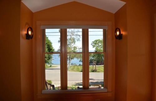 Camden Cottage | Fisherman's Cottage, Charming 100 Year Old Fisherman's Cottage
