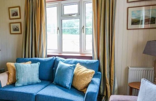Ullapool Cottage | FISHERMAN'S COTTAGE, family friendly, with open fire in Ullapool