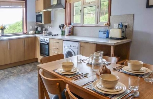 Ullapool Cottage | FISHERMAN'S COTTAGE, family friendly, with open fire in Ullapool