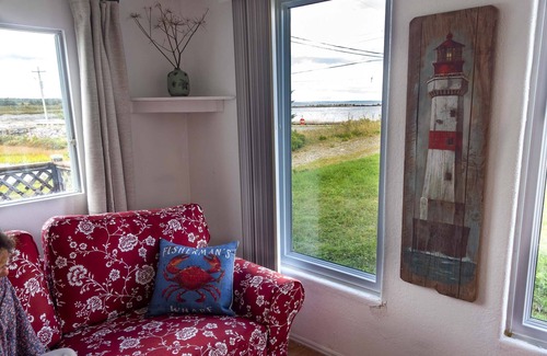 Richmond County Cottage | Fisherman's Rest House 30 meter distant to beach, sleeps 5