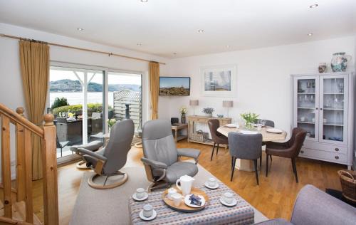 Inverness House | Fishermans