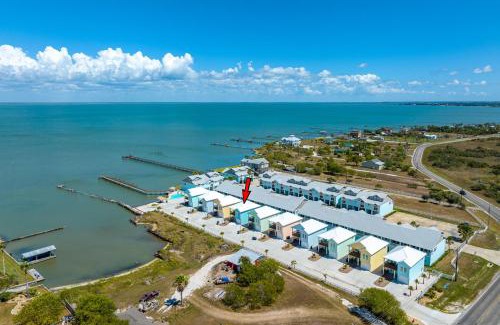 Rockport House | Fishful Thinking ! Pool on the waters edge