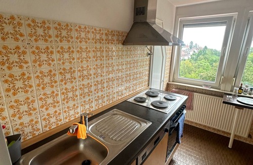 Kraherwald Apartment | Fitters' apartment for 5 people in Stuttgart, quiet location, central, parking spaces