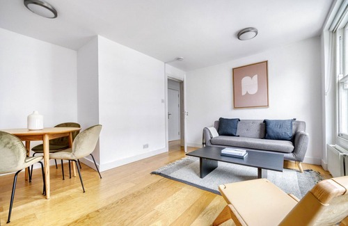 Fitzrovia Apartment | Fitzrovia 2BR on Tottenham Crt Rd, nr. Oxford Str. Shops, by Blueground