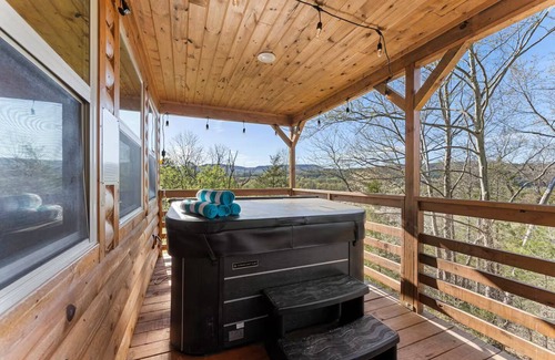 Jasper Cabin | Five Cabins in Jasper - Perfect For Large Groups!