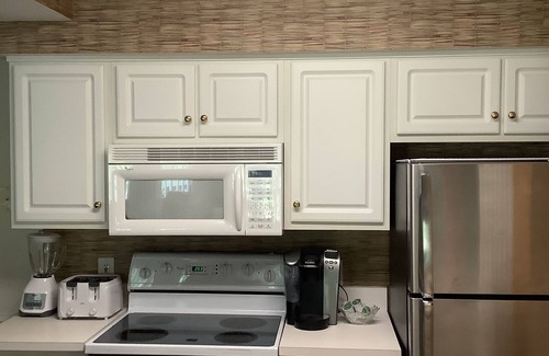 Calabash Condo | FIVE STAR REVIEWS! QUEEN BEDS! Updated Condo with new Pergo Floors