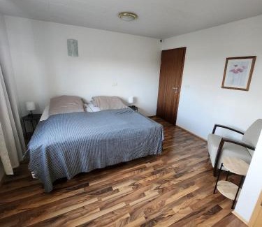 Varmahlid House | Fjós Guesthouse