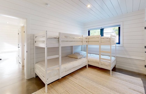Rangeley House | Fjallstuga | Ski-in/ski-out A-frame with mountain/lake views, patio & fireplace