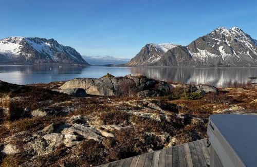 Vagan House | Fjordview Arctic Lodge with sauna and Jacuzzi