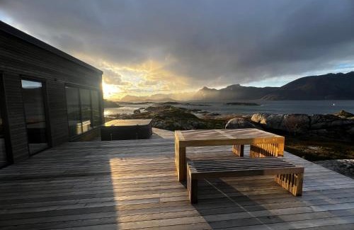 Vagan House | Fjordview Arctic Lodge with sauna and Jacuzzi