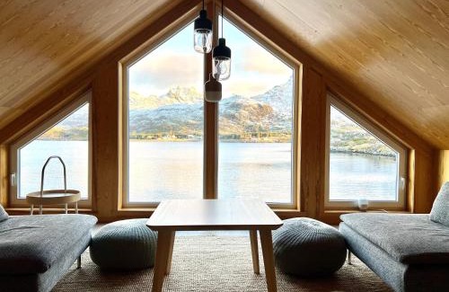 Flakstad House | Fjordview Ryten 1 Retreat