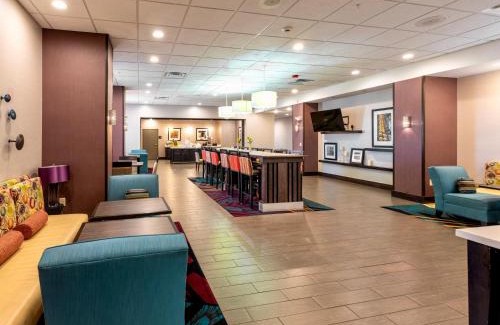 Pratt Hotel | Flag Point Inn and Suites Pratt by FairBridge