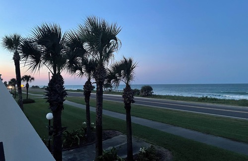 Flagler Beach House | Flagler Beach, Florida Ocean-View Townhome Sunrise Surprise! 🚀🌊🏖️☀️