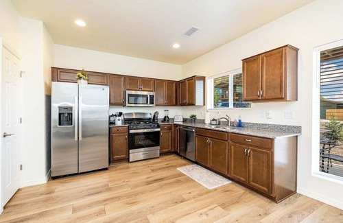 Flagstaff House | Flagstaff Adventure Getaway! Trail Access, Central A/C, New Home Built in 2023!