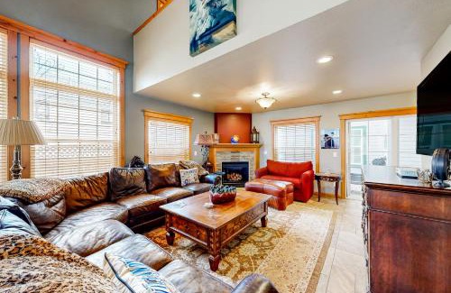 Flagstaff House | Flagstaff Fantasy - Main House